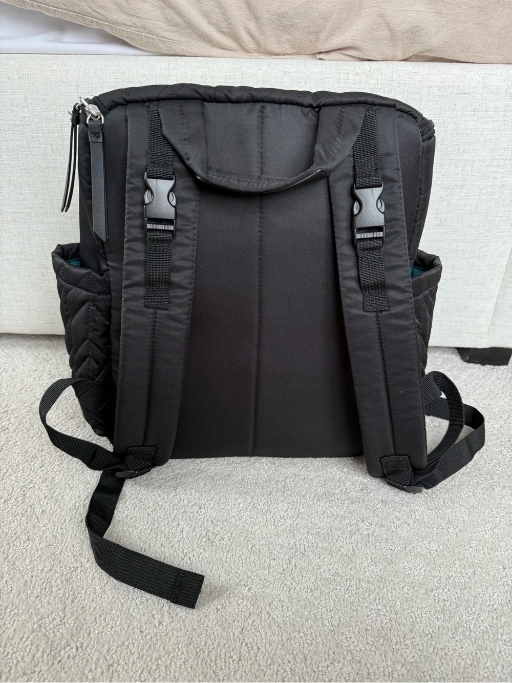 Skip Hop quilted black